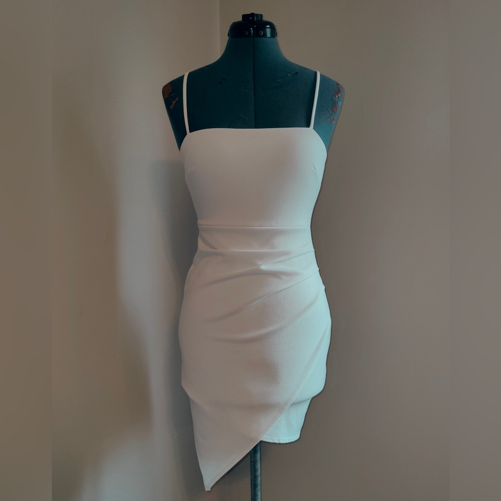 BLUE BLUSH White Ruched Asymmetrical Hem Spaghetti Strap Mini Dress